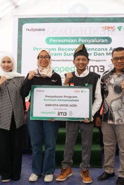 Pemulihan Pasca Bencana Berbasis Kolaborasi: Plt Kadiskop UKM Aceh Resmikan Donasi Sumur Bor dan MCK untuk Dukung UMKM di Pidie Jaya