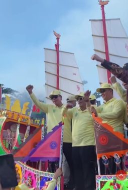 Lautan Manusia Padati Bagansiapiapi, Festival Bakar Tongkang 2026 Sukses Digelar: Simbol Kebersamaan dan Penggerak Ekonomi UMKM